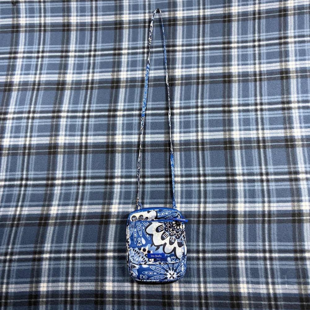 Vera Bradley Blue White Floral Crossbody Bag Small Travel Purse Adjustable Strap